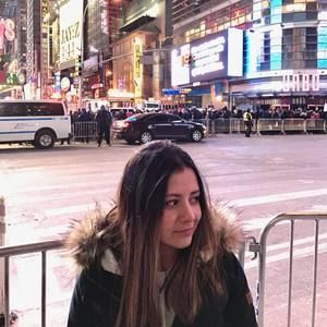 Meet your Posher, Luisa